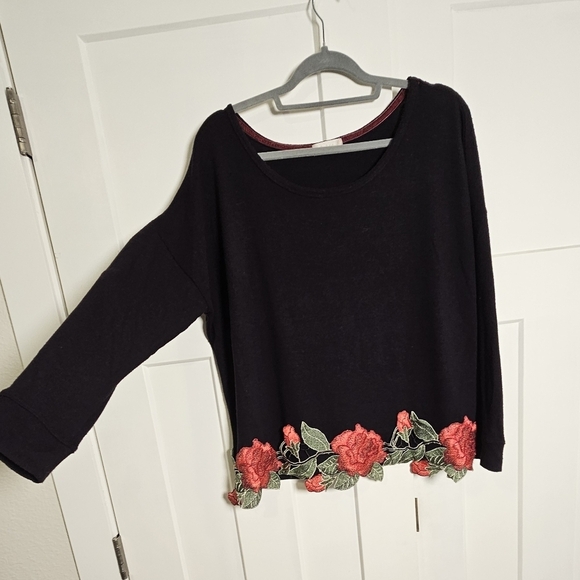 Altar'd State Embroidered Rose Stretchy Sweater Scoop Neck L - Picture 2 of 8